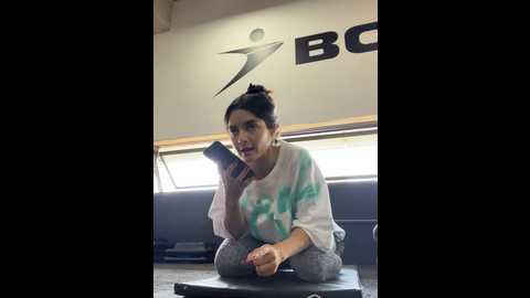 Media: sam_sara Stripchat 2024-10-20 16:42:00