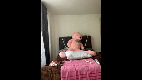 Media: sexxyydaisy Stripchat 2024-10-20 11:33:00