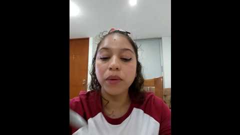 Media: shara_dreams Stripchat 2024-10-20 01:53:00