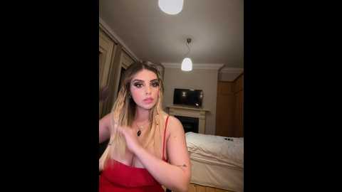Media: alirawrz Stripchat 2024-10-21 21:20:00