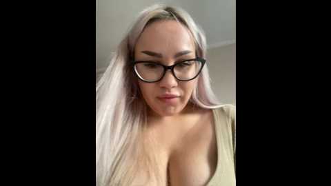 Media: charming_evaa Stripchat 2024-10-21 09:19:00