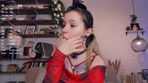 Media: dominikaelis Stripchat 2024-10-21 20:41:00