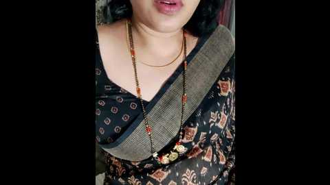 Media: indian_desi_wife Stripchat 2024-10-21 18:25:00