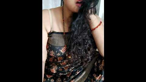Media: indian_desi_wife Stripchat 2024-10-21 19:16:00