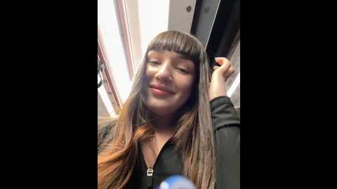 Media: sophie_avory Stripchat 2024-10-21 17:39:00