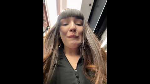 Media: sophie_avory Stripchat 2024-10-21 17:57:00