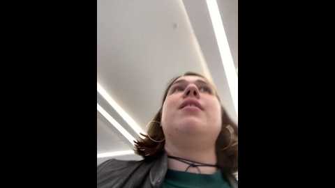 Media: suziemurray Stripchat 2024-10-21 13:01:00