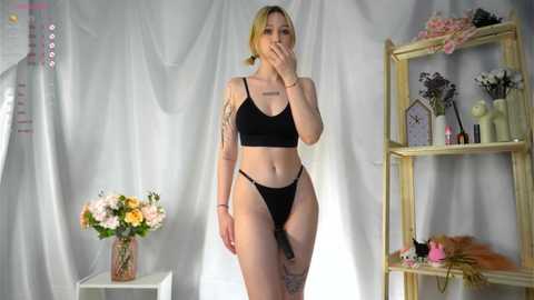 Media: twinky_pinky Stripchat 2024-10-21 07:08:00