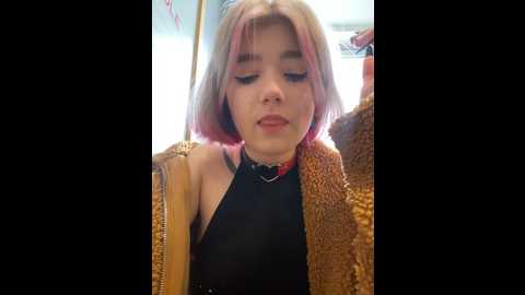 Media: baby__naughty Stripchat 2024-10-22 10:56:00