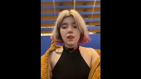 Media: baby__naughty Stripchat 2024-10-22 13:14:00