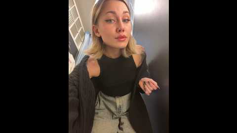 Media: baby_brownie Stripchat 2024-10-22 14:00:00