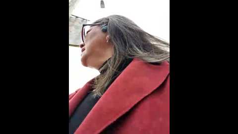 Media: emma_tour Stripchat 2024-10-22 13:22:00