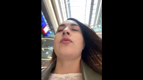 Media: holly_play Stripchat 2024-10-22 09:40:00