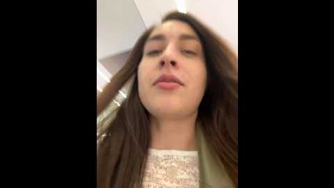 Media: holly_play Stripchat 2024-10-22 14:43:00