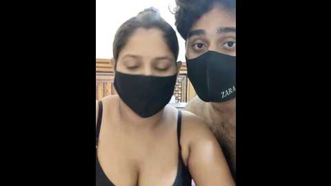 Media: ind_couple1 Stripchat 2024-10-22 20:49:00
