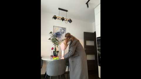 Media: mariid Stripchat 2024-10-22 09:19:00