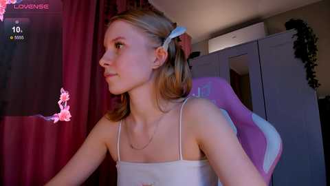 Media: michaela_ti13 Stripchat 2024-10-22 10:45:00