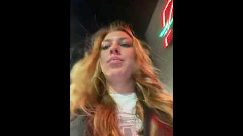 Media: sweet___emily Stripchat 2024-10-22 15:40:00