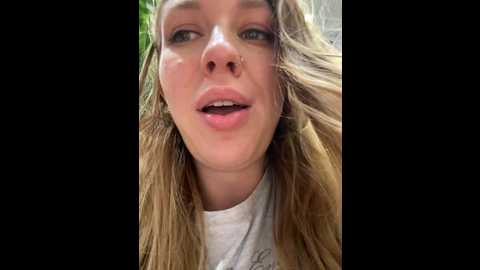 Media: sweet___emily Stripchat 2024-10-22 16:28:00
