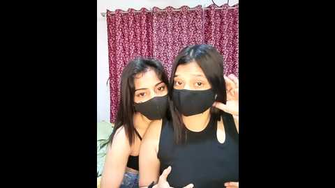 Media: tannu_tanya Stripchat 2024-10-22 16:08:00