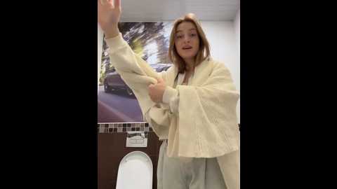 Media: _angelari_ Stripchat 2024-10-23 15:13:00