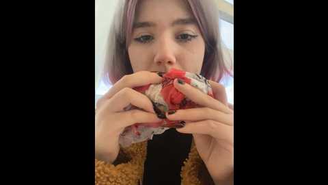 Media: baby__naughty Stripchat 2024-10-23 13:39:00