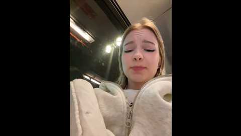 Media: baby_tiny Stripchat 2024-10-23 19:17:00