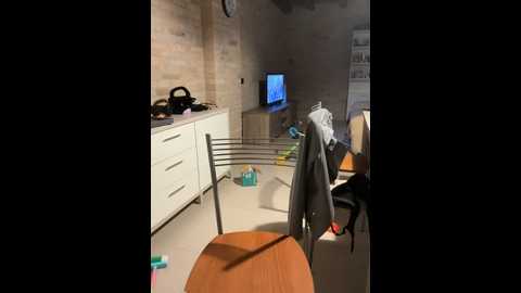 Media: dollyred Stripchat 2024-10-23 21:59:00