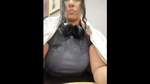Media: hotasiansensation Stripchat 2024-10-23 09:25:00