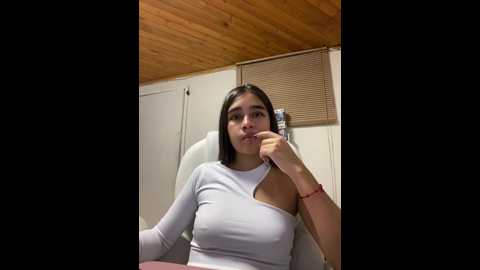 Media: im_samantha_ Stripchat 2024-10-23 05:25:00