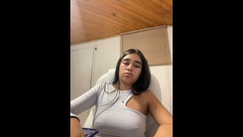 Media: im_samantha_ Stripchat 2024-10-23 09:10:00