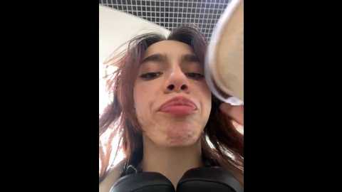 Media: lily__belle Stripchat 2024-10-23 12:05:00