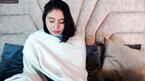 luciana_t @ stripchat on 20241023