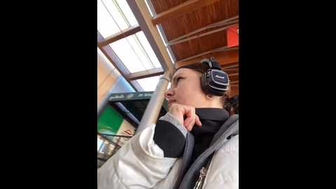 Media: mila_dream69 Stripchat 2024-10-23 08:40:00