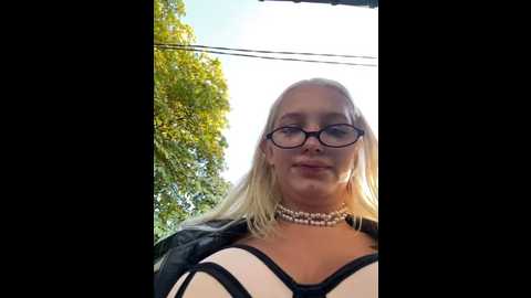 Media: milkyy_wway Stripchat 2024-10-23 10:05:00