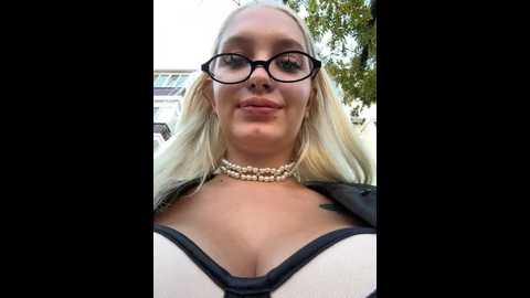 Media: milkyy_wway Stripchat 2024-10-23 11:26:00