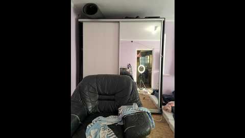 Media: molly_greyy Stripchat 2024-10-23 12:11:00
