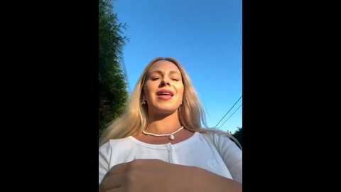 Media: streetdoll Stripchat 2024-10-23 16:32:00