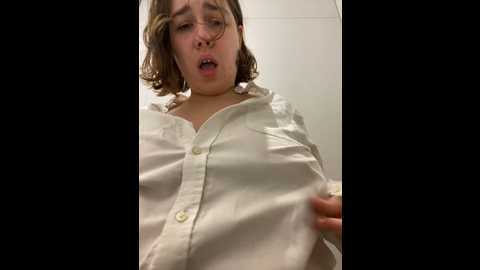 Media: suziemurray Stripchat 2024-10-23 08:18:00