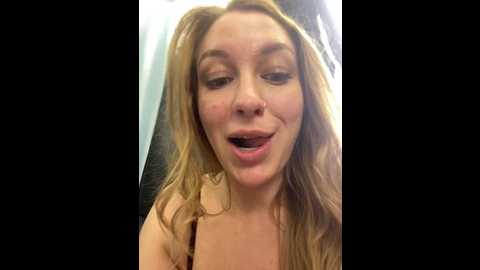 Media: sweet___emily Stripchat 2024-10-23 15:53:00
