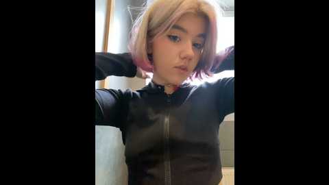 Media: baby__naughty Stripchat 2024-10-24 12:27:00