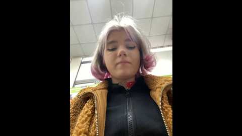 Media: baby__naughty Stripchat 2024-10-24 12:41:00