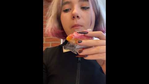 Media: baby__naughty Stripchat 2024-10-24 13:59:00