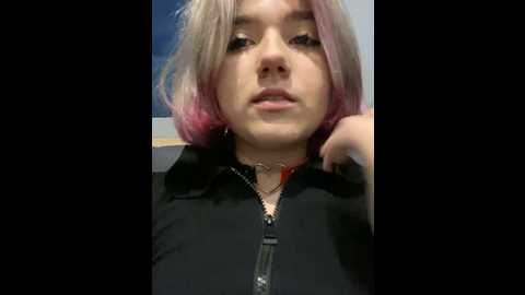 Media: baby__naughty Stripchat 2024-10-24 15:10:00