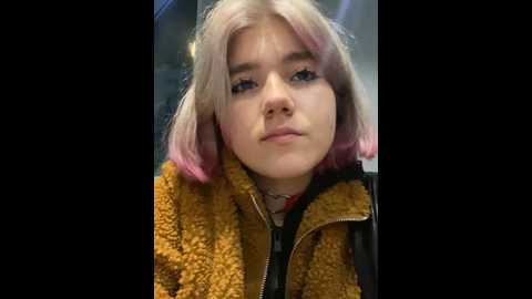 Media: baby__naughty Stripchat 2024-10-24 15:37:00
