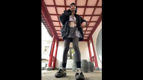 Media: bigbabykiki Stripchat 2024-10-24 06:50:00