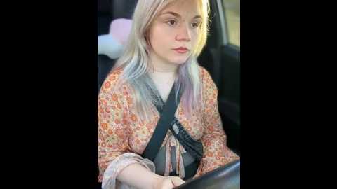 Media: cutiepiespanks Stripchat 2024-10-24 22:07:00