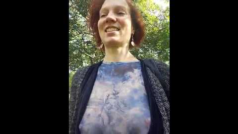 Media: exhibitionsplit Stripchat 2024-10-24 09:42:00