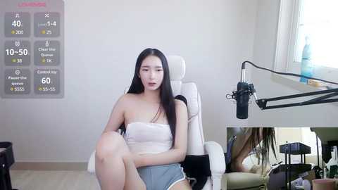 Media: meow_s2 Stripchat 2024-10-24 05:27:00