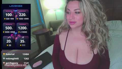 Media: miamellycious Stripchat 2024-10-24 10:23:00